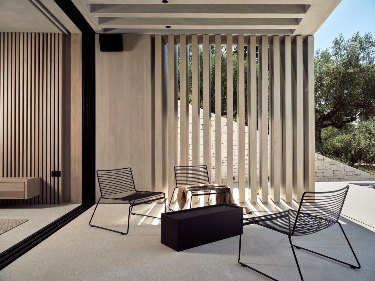 Alpha - A Leading Luxury Villa! Vila