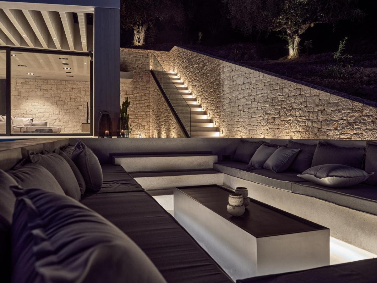 Alpha - A Leading Luxury Villa! Vila *
