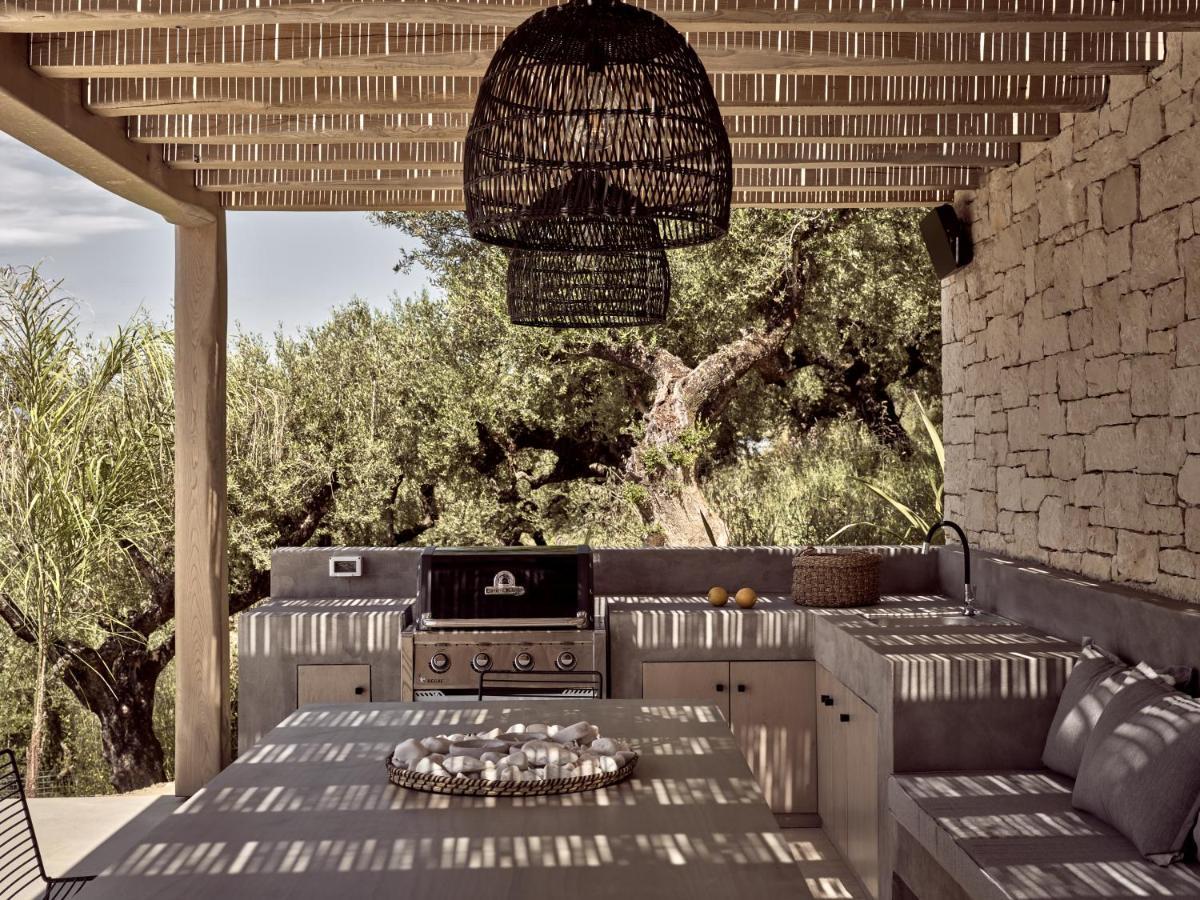 Alpha - A Leading Luxury Villa! Vila